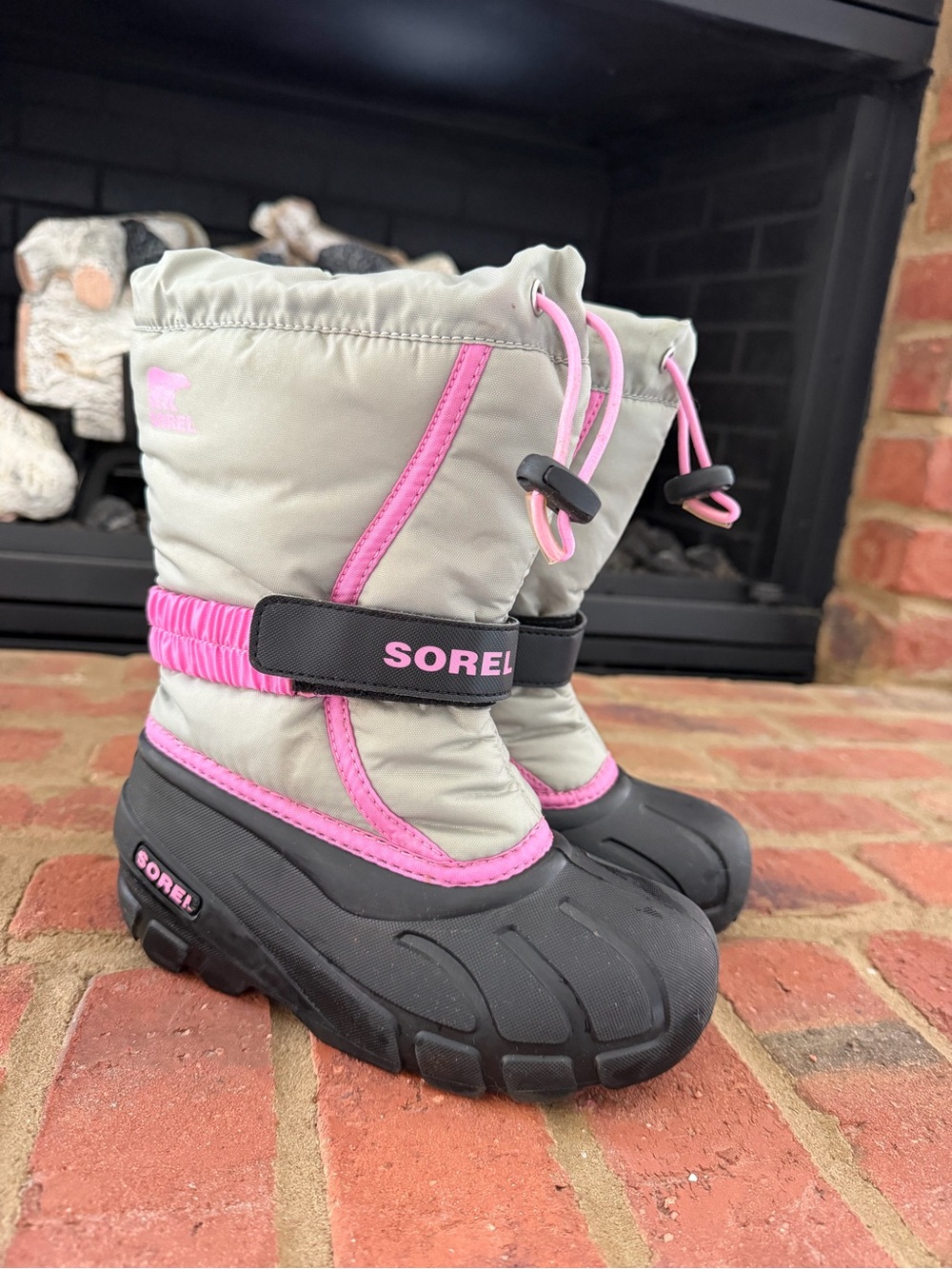 Sorel Kids Gray and Pink Insulated Snow Boots